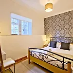 River View 스킵턴